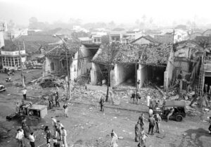 বর্তমান বিশ্ব ও বিশ্বশান্তি রচনা 2 War and Destruction 1 বর্তমান বিশ্ব ও বিশ্বশান্তি রচনা